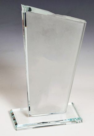 Награда из стекла  (23 см, нанесение  включено в стоимость)