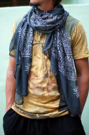 Чёрный универсальный шарф из индийского хлопка марлевки