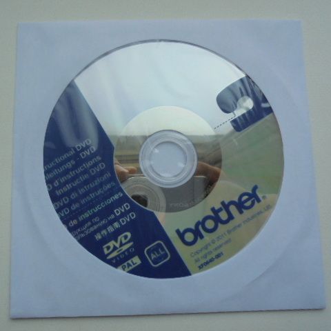 DVD диск с инструкцией к швейным машинам BROTHER с горизонтальным челночным устройством   цена 300 руб.
