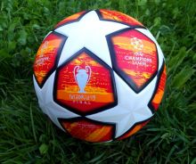 Мяч футбольный Champion league FINALE 19 MADRID TOP TRAINING 5