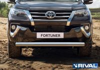 Защита переднего бампера d76 Toyota Fortuner 2017-