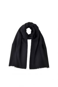 стильный однотонный шарф 100% шерсть мериноса, расцветка "Черный"  BLACK BRUSHED MERINO, средняя плотность 4
