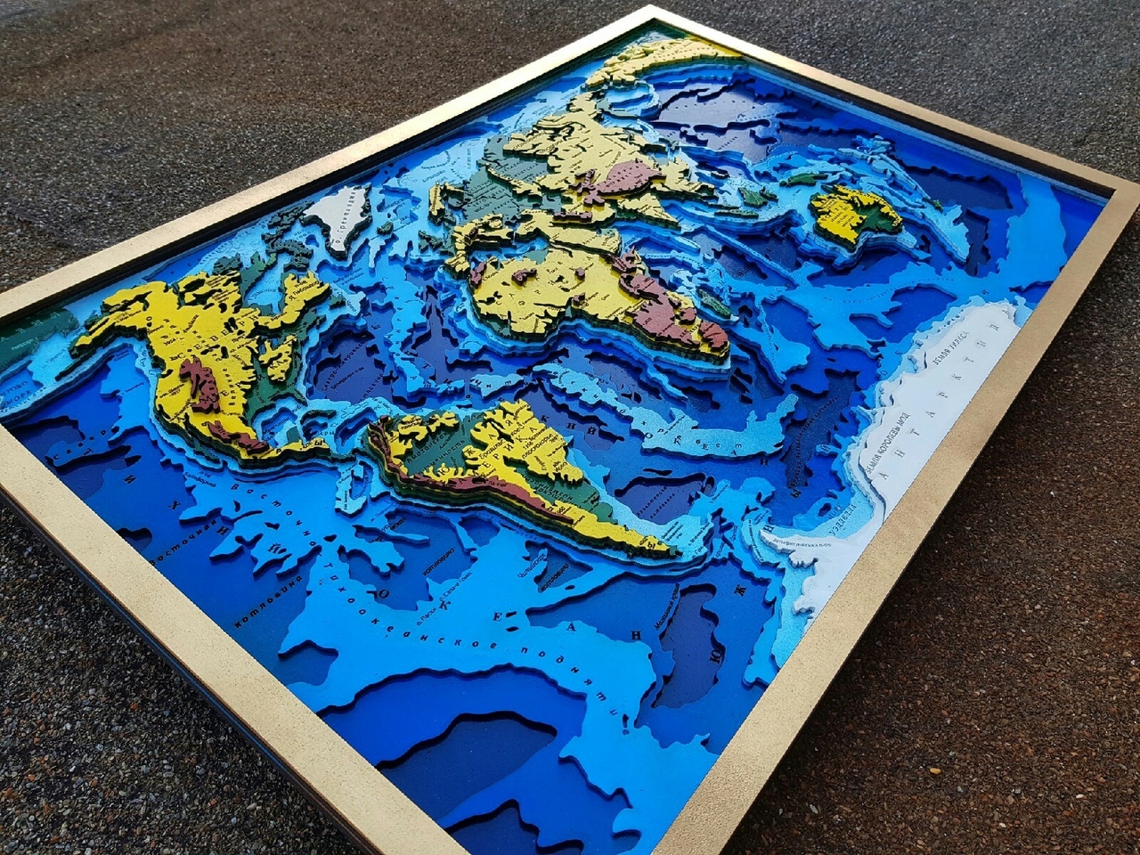 Купить карту мира биометрическая 3д из натурального дерева