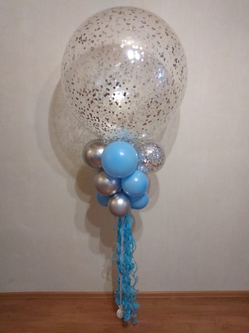 Метровый шар с декором кистями, шарами и конфетти латексный с гелием