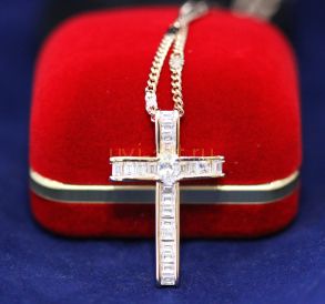 Позолоченный крест с искусственными багетными бриллиантами с цепочкой (арт. 800246)