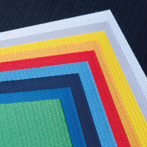 Gunold Step - структурная ткань, имитирующая вышивку. Синяя