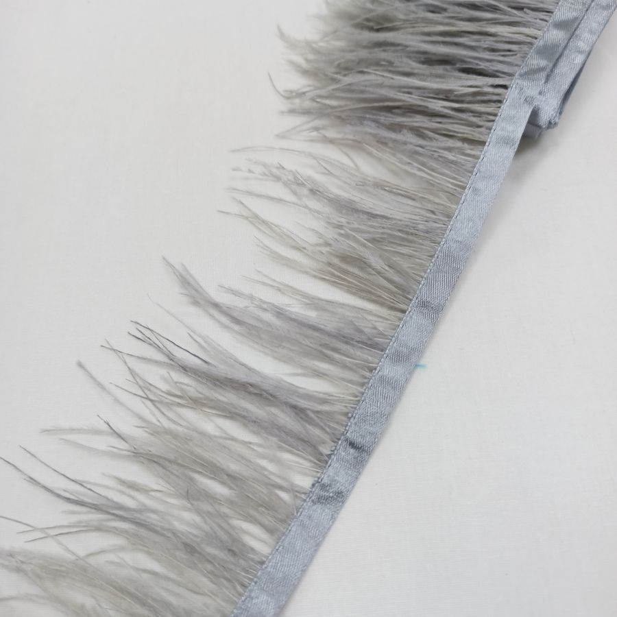 Перо тесьма, перья страуса на ленте, перья, длина пера 7-11 см, цвет серый