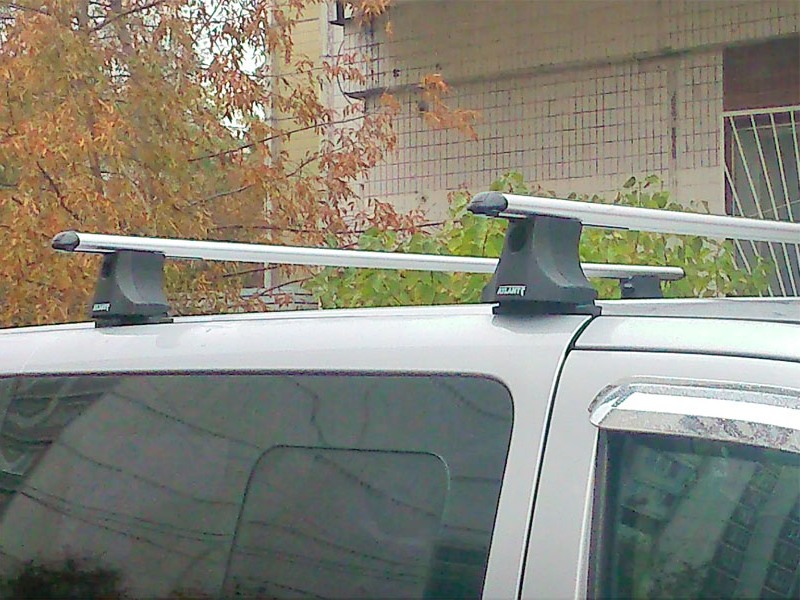 Багажник на крышу на Hyundai Grand Starex, Атлант, аэродинамические дуги