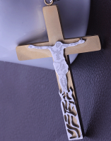 Массивный крест с Распятием