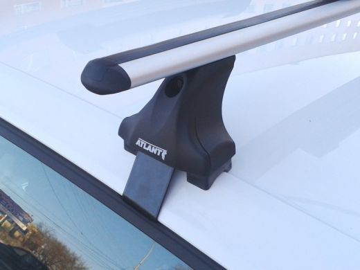 Багажник на крышу Volkswagen Golf 5,6, Атлант, аэродинамические дуги, опора Е