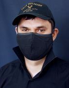 мужская черная маска для города