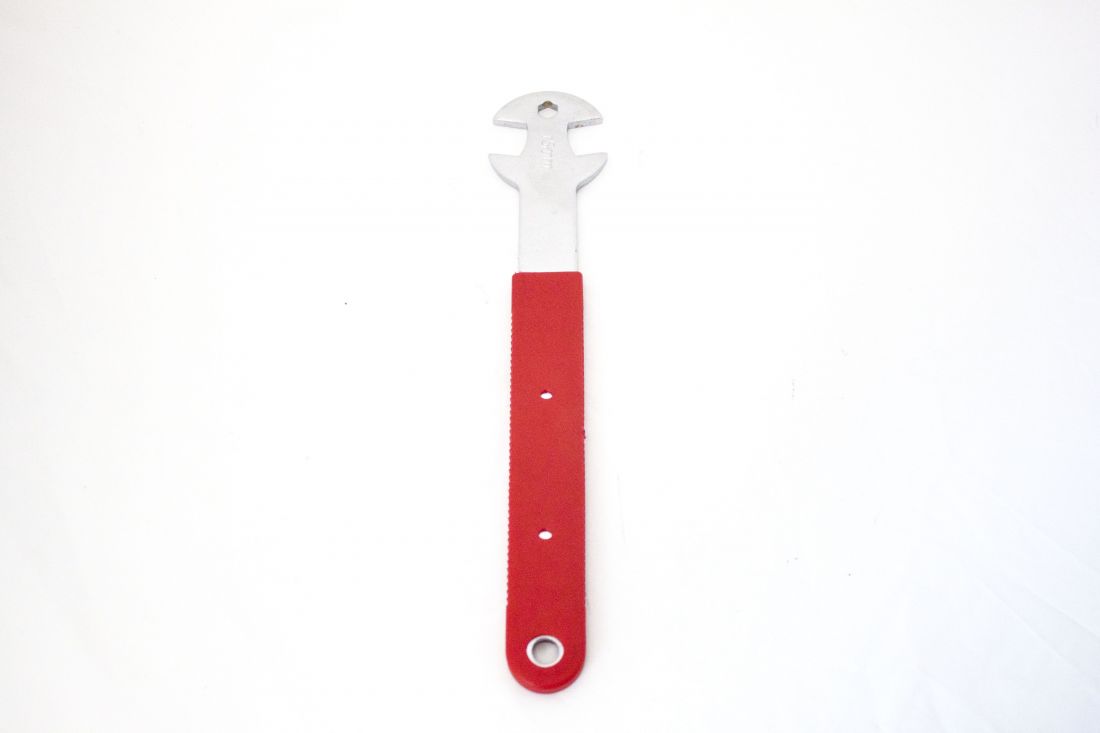 Ключ захват для педалей 3-520 CPR-730 с прорезиненной рукояткой двухсторонний 15мм. красный CLARK'S