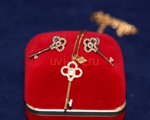 Комплект позолоченных украшений "Ключик с замочком" - серьги и подвеска с цепочкой (арт. 880114)