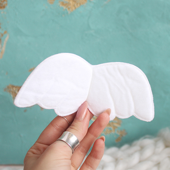 Кукольный аксессуар Крылья ангела белые 15 см