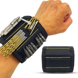 Строительный магнитный браслет Magnetic Wristband (5 магнитов), цвет чёрный | Ручной инструмент