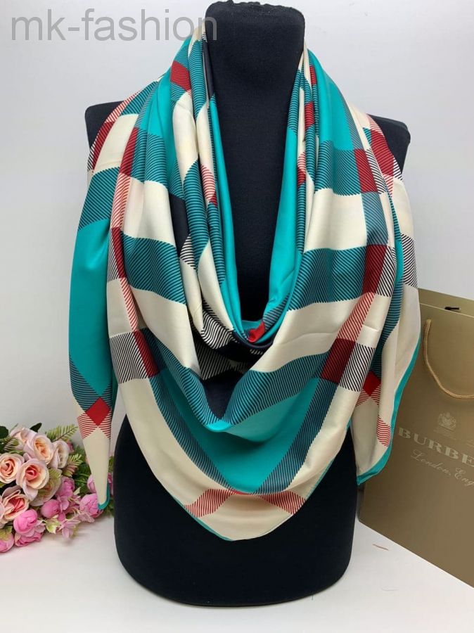 Burberry Платок