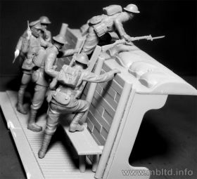 Фигуры Британская пехота перед атакой, период 1МВ