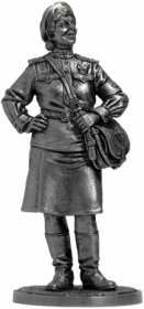 Девушка-санинструктор, сержант Красной армии. 1943-45 гг. СССР (олово)