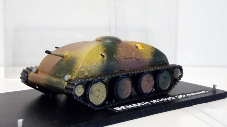 Лёгкий танк BENACH M1935 Prototype (Испания) (1/72)