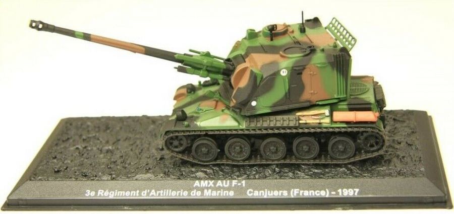Французская САУ AMX AU F1 155 mm в масштабе  1/72