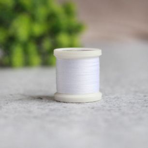 Прочные швейные нитки Aerofil Madeira - цвет белый (8010), 100 м