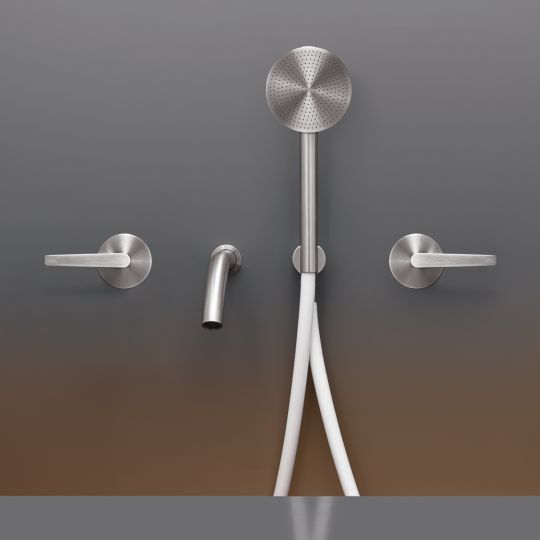 Изображение Прогрессивный смеситель для ванны Cea Design Flag с изливом и круглой лейкой FLG 41