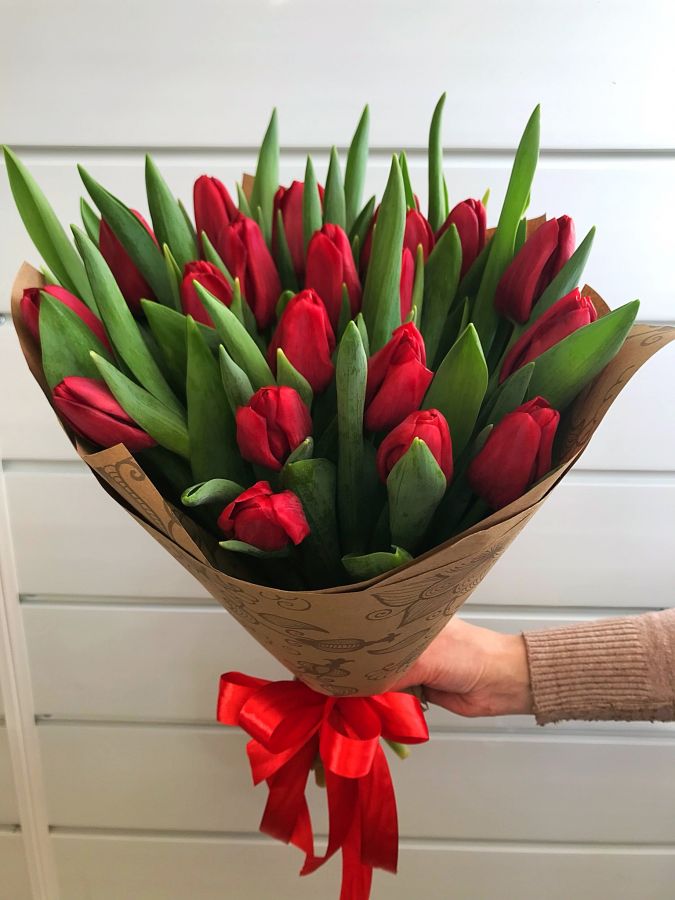 Букет из красных тюльпанов Голандия