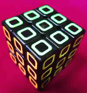 Кубик Рубика Кнопка