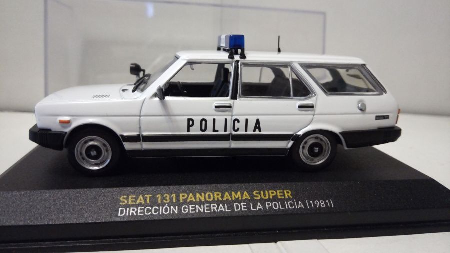 Seat 131 PANORAMA SUPER 1981 Полиция Испании (IXO-ALTAYA) 1/43