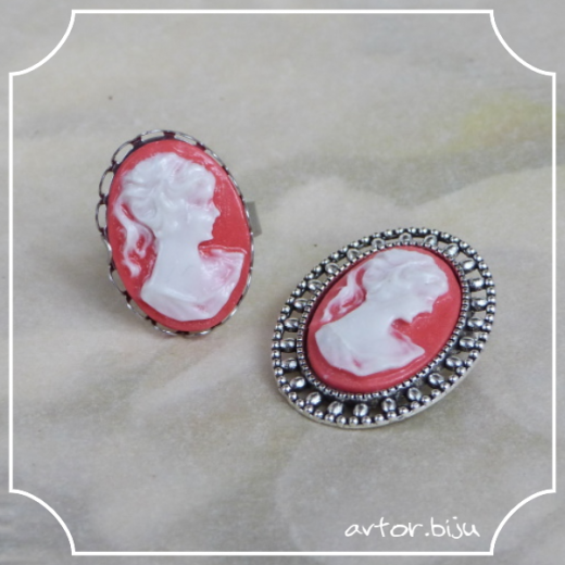 Комплект украшений с камеями Девушка (брошь 18х25 кольцо 18х25) фон розовый под серебро