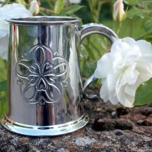 Кельтский   зеркальный Танкард - Роза династии Йорков (Война Алой и Белой Роз) Yorkshire Rose 1 pint pewter Tankard