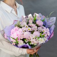 Букет с хризантемой и альстромерией "Магия Цветов"