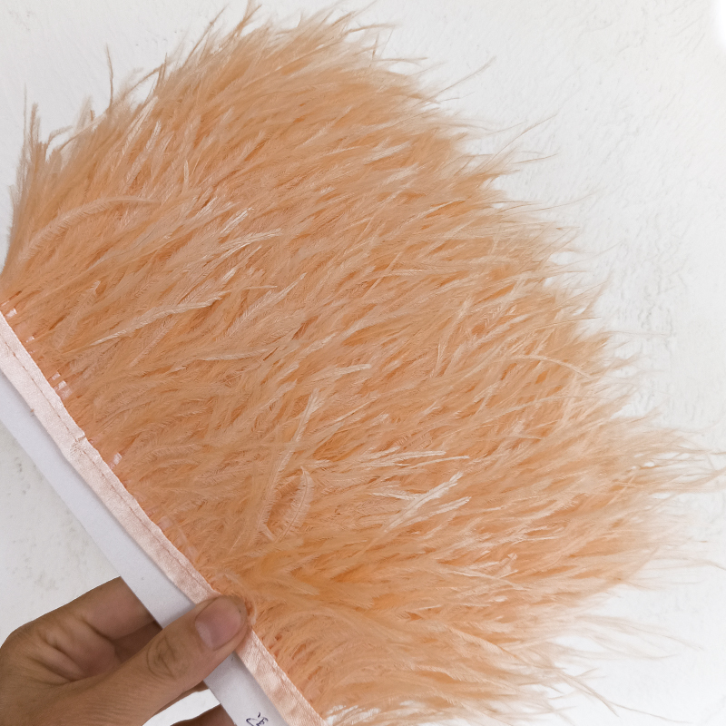 Перья страусиные, длина пера 7-11 см, PS019, цвет персиковый