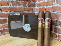 Подарочный набор из Кубинских сигар Romeo Y Julieta Wide Churchills в хьюмидоре Lubinski