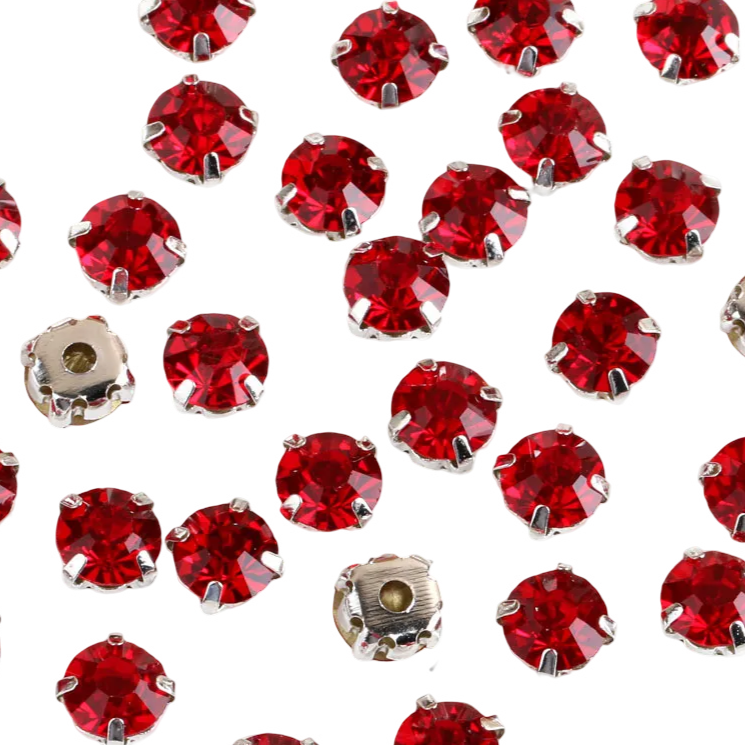 Стразы пришивные в серебряных цапах стекло цвет Рубин Разные размеры (SmilB-silver-siam)