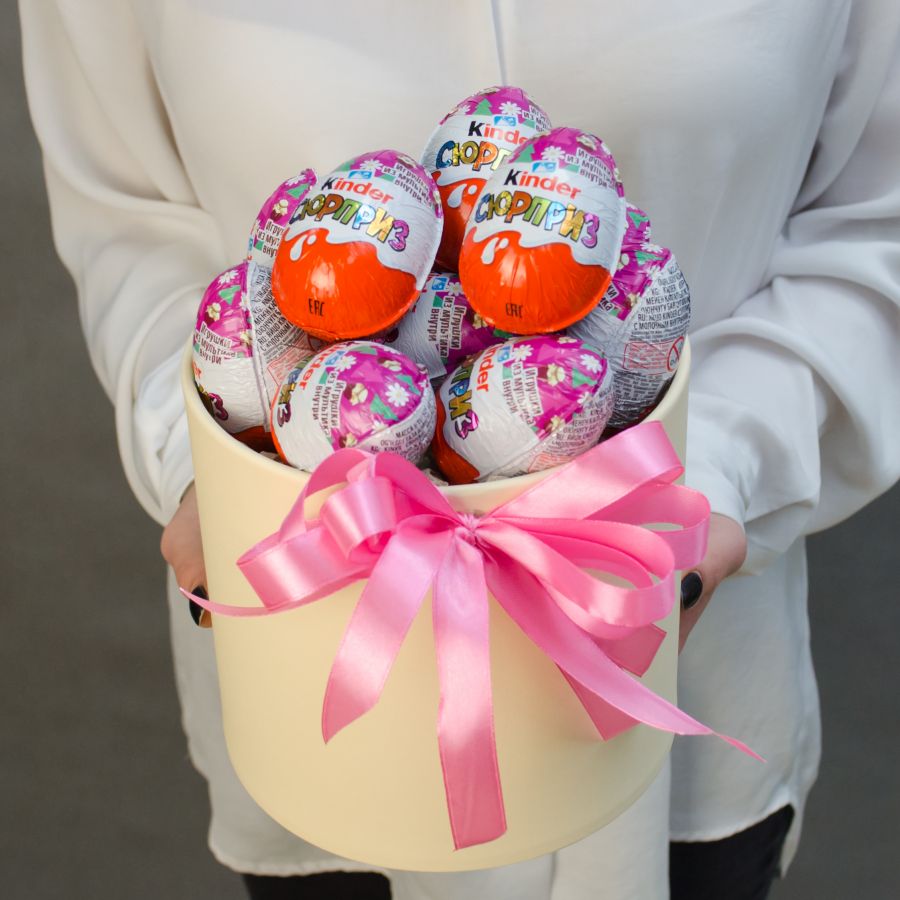 Коробка с шоколадными яйцами "Сладкий сюрприз"