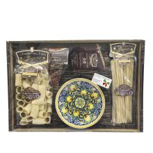 Набор пасты подарочный Амальфи Плюс La Fabbrica Della Pasta с Приправой и Тарелкой 21 см (Италия)