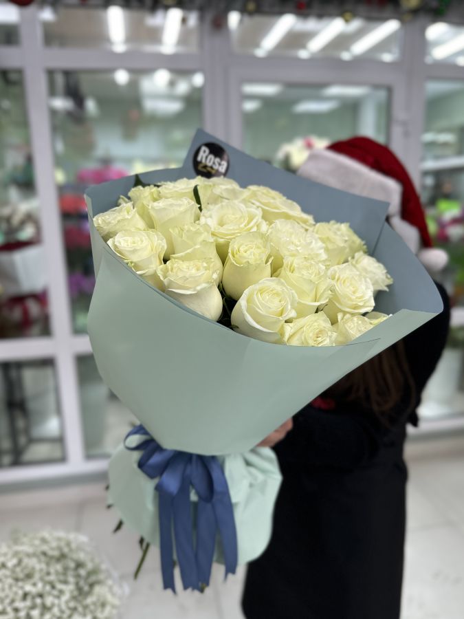 Букет из 25 Эквадорских роз Mondial (60см)