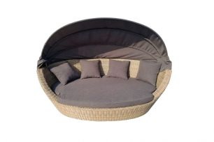 Кровать Амальфи с подушками