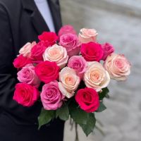 Розы микс розовые (от 11 шт)