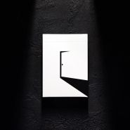 Дизайнерская колода DOOR White Edition от Александр Напорко (Стандартная версия)