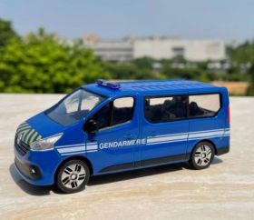 Модель машины коллекционная Renault Trafic 1:43 синяя